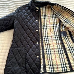 Burberry
Black Quilted Jacket
